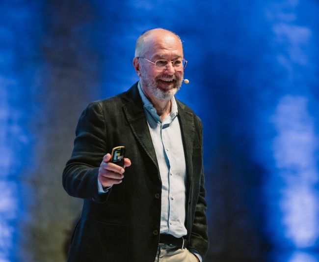 Taller presencial con Enric Corbera -Rompe el bucle: rescribe tu pasado, decide tu destino – México – Septiembre 2026
